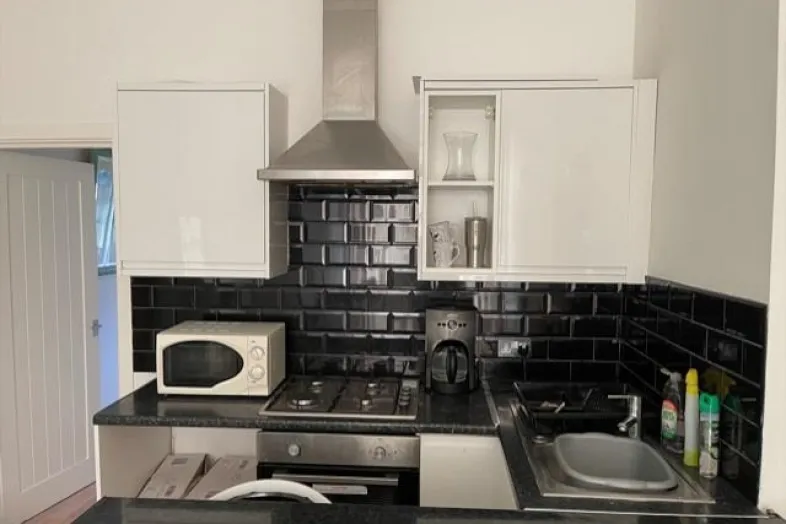Flat 2, 53 Derby Lane, Liverpool L13 6QE