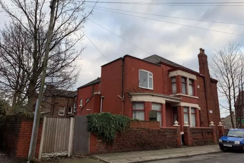197 Warbreck Moor, Liverpool L9 4RR