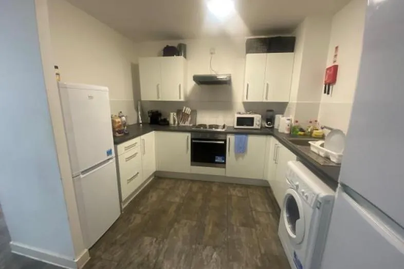Flat 11b Arndale House, 89-103 London Road, Liverpool L3 8JA