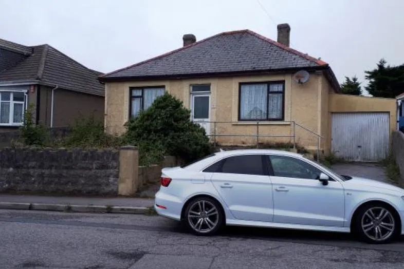 124 Weeth Road, Camborne, Cornwall TR14 7NB