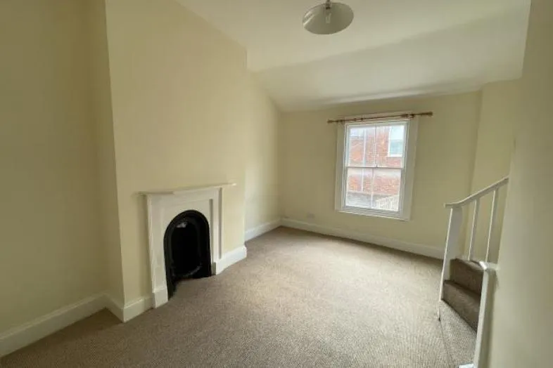 93 Old Tiverton Road, Exeter EX4 6LQ