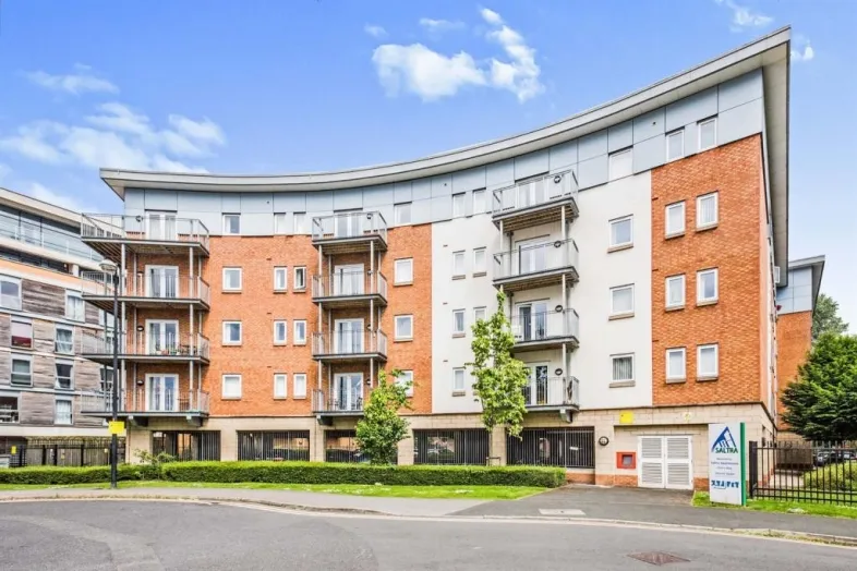 Flat 37 Brindley House, 1 Elmira Way, Salford M5 3DA