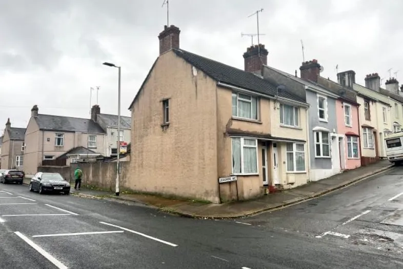 31 Craigmore Avenue, Plymouth PL2 1HX