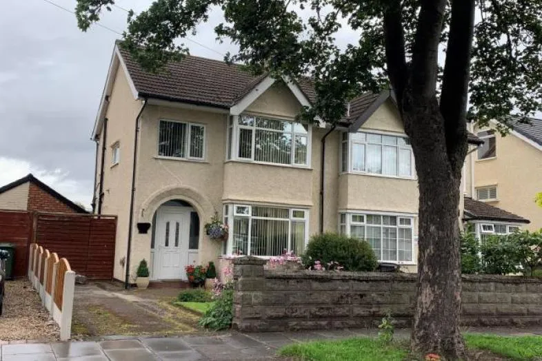 48 Elgar Avenue, Wirral, Merseyside CH62 8AY