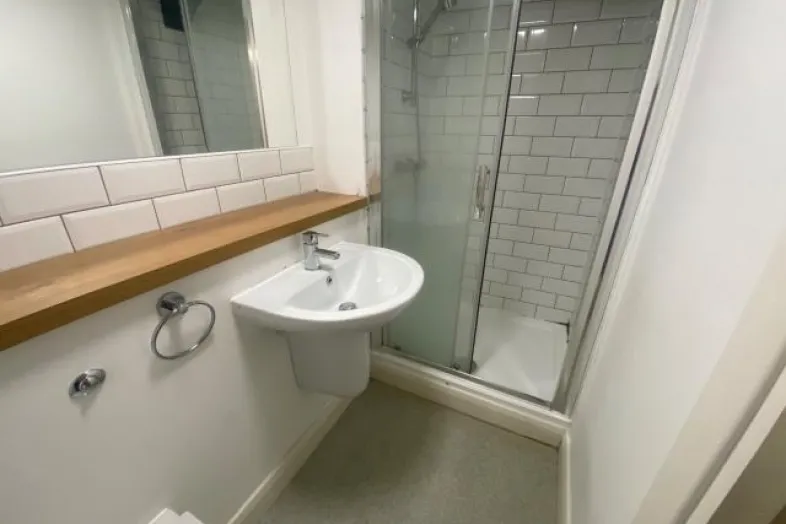 Apt 101, St Cyprians Student Hall, 90 Durning Road, Liverpool L7 5NH