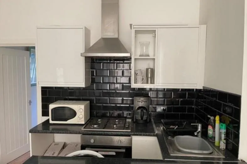 Flat 2, 53 Derby Lane, Liverpool L13 6QE