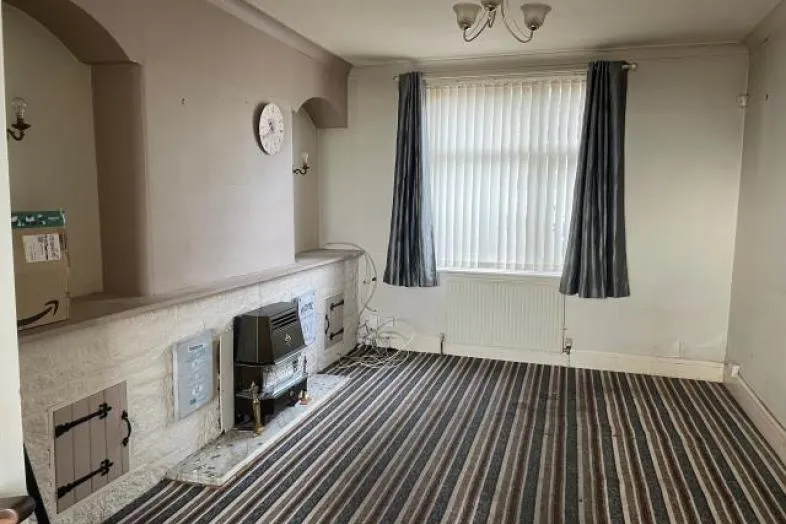 23 Winner Hill Road, Paignton, Devon TQ3 3BT