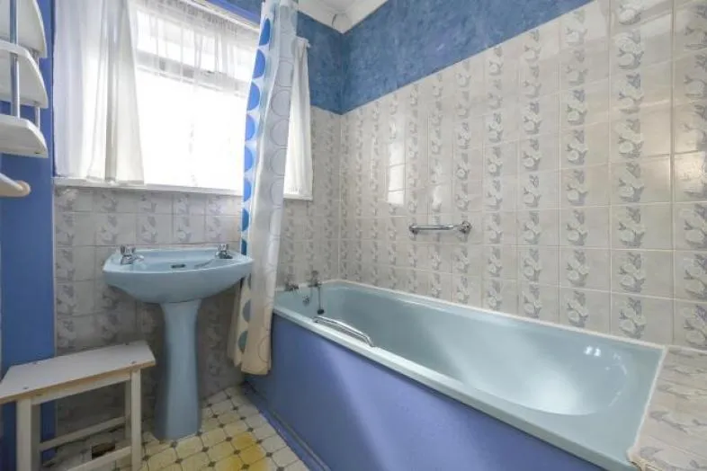 17 Marldon Road, Paignton, Devon TQ3 3QZ