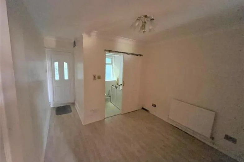 Flat 1, 23 Marine Parade, Dawlish, Devon EX7 9DL