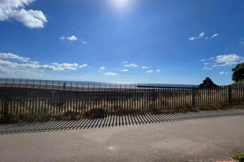 Flat 1, 23 Marine Parade, Dawlish, Devon EX7 9DL
