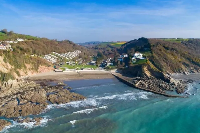 52 Hillside Villas, Millendreath Holiday Village, Looe, Cornwall PL13 1PE