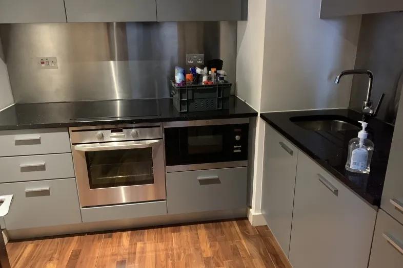 Apt 117, 1 William Jessop Way, Liverpool L3 1DZ