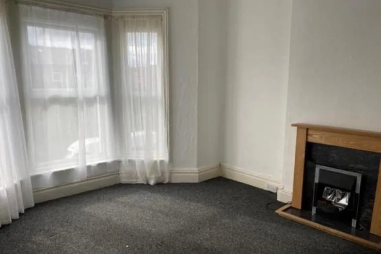 79 Hampton Road, Southport, Merseyside PR8 6QD