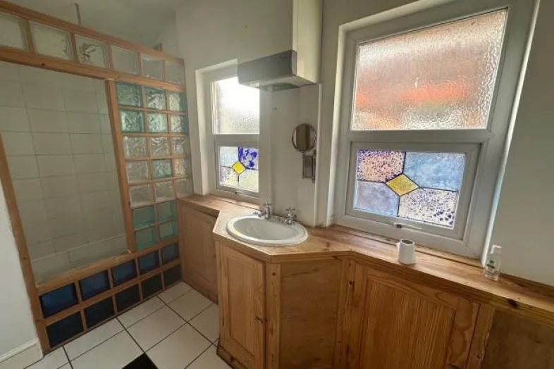 122 Knowsley Road, Bootle, Merseyside L20 4NR