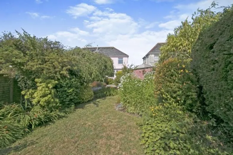 23 Tresawls Road, Truro, Cornwall TR1 3LD