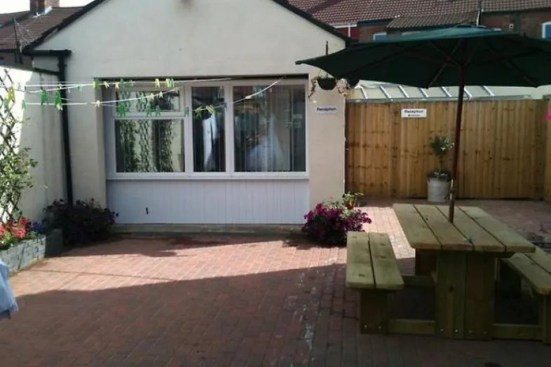 The Old Dairy Guest House, 39a Kempton Road, Liverpool L15 1HE