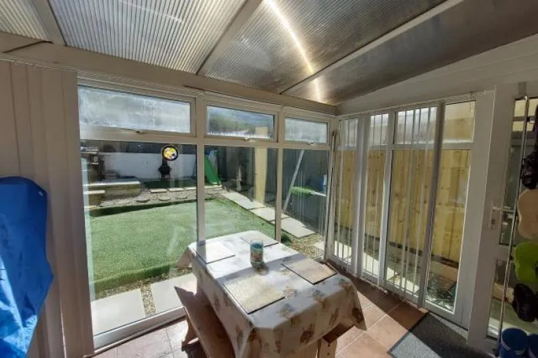 2 Carn Bargus, Whitemoor, Nanpean, St. Austell, Cornwall PL26 7XF