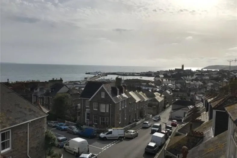 7 Lescudjack Road, Penzance, Cornwall TR18 3AD