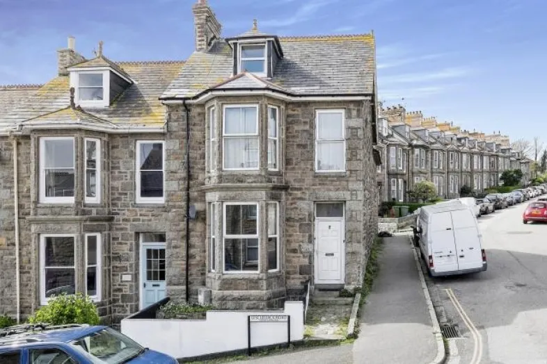 7 Lescudjack Road, Penzance, Cornwall TR18 3AD