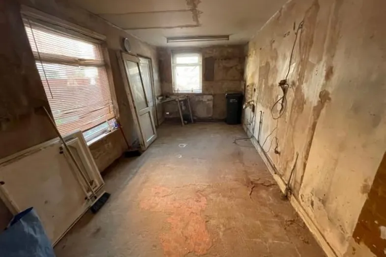 85 Clare Road, Bootle, Merseyside L20 9LZ