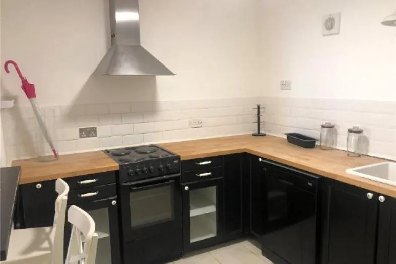Flat 1, 30 Connaught Avenue, Plymouth PL4 7BY