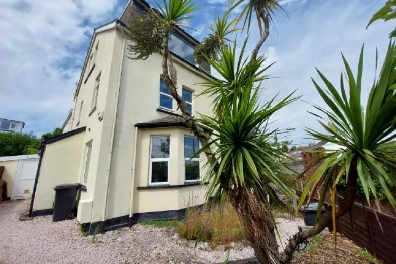 4 Fisher Street, Paignton, Devon TQ4 5EL