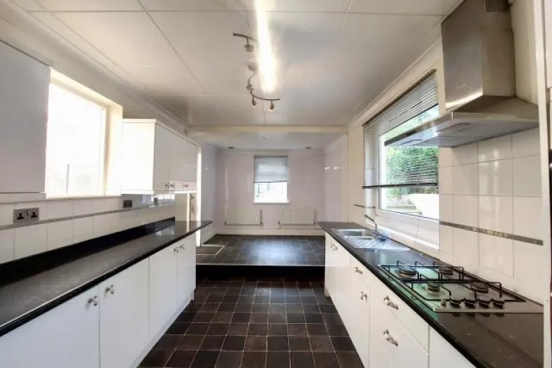 4 Fisher Street, Paignton, Devon TQ4 5EL