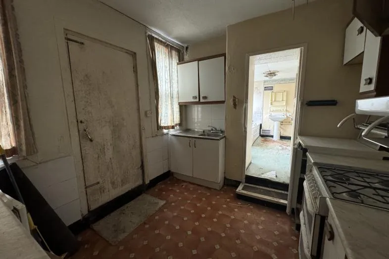 3 Shaw Street, Birkenhead, Merseyside CH41 2XE
