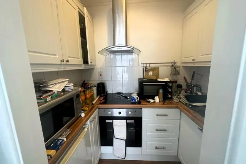 Flat 5, 49 Haddington Road, Plymouth PL2 1RR