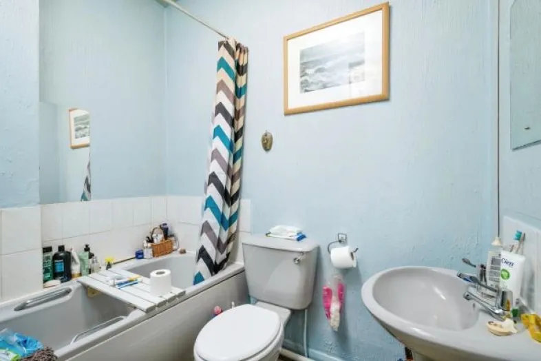 26a Fellowes Place, Plymouth PL1 5NB
