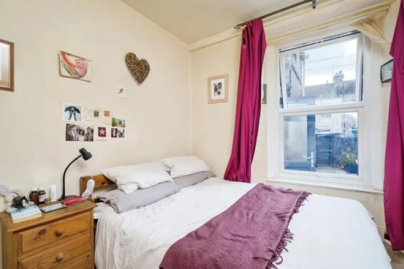 26a Fellowes Place, Plymouth PL1 5NB