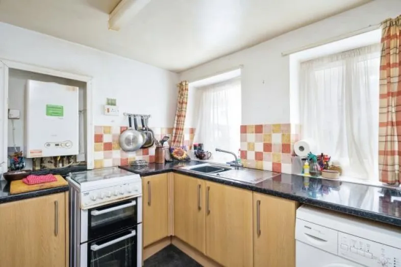 26a Fellowes Place, Plymouth PL1 5NB