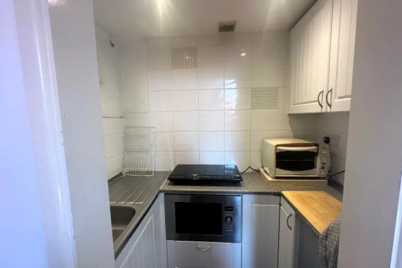 Flat 2, 49 Haddington Road, Plymouth PL2 1RR