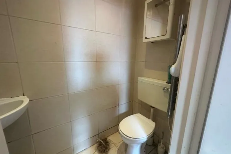 Flat 2, 49 Haddington Road, Plymouth PL2 1RR