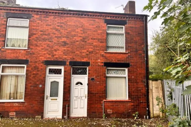 7 Duke Street, Platt Bridge, Wigan, Lancashire WN2 3TG