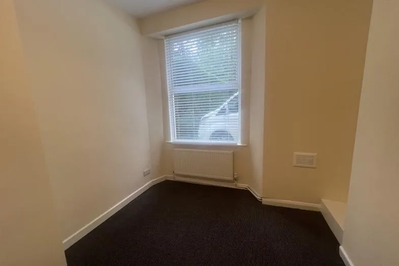 Flat 2 Hollinside, Victoria Road, Huyton, Liverpool L36 5SA