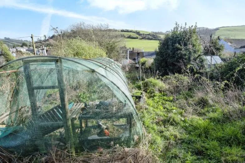 58 West Street, Millbrook, Torpoint, Cornwall PL10 1AE