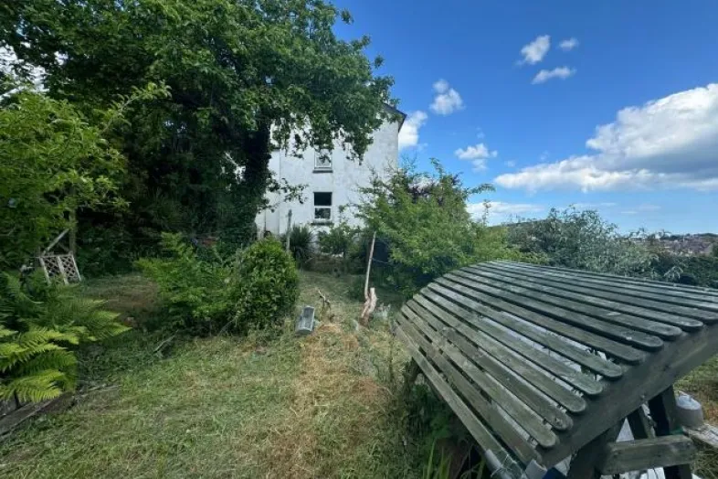9 & 9a Primley Park, Paignton, Devon TQ3 3JP