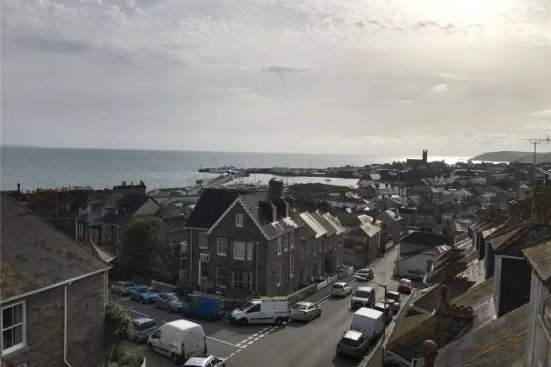 7 Lescudjack Road, Penzance, Cornwall TR18 3AD