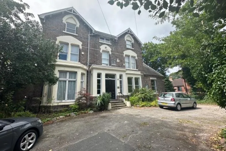 Flat 5, 4 Alexandra Drive, Liverpool L17 8TD