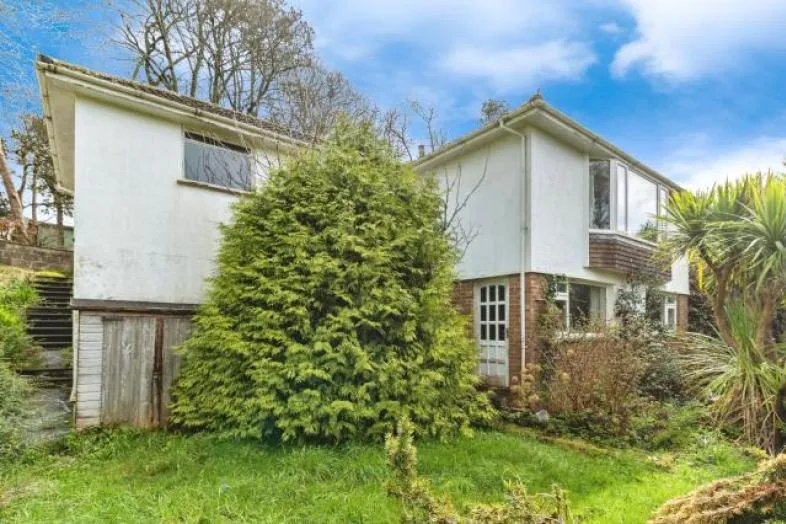 4 Merrivale Close, Torquay TQ2 8PZ