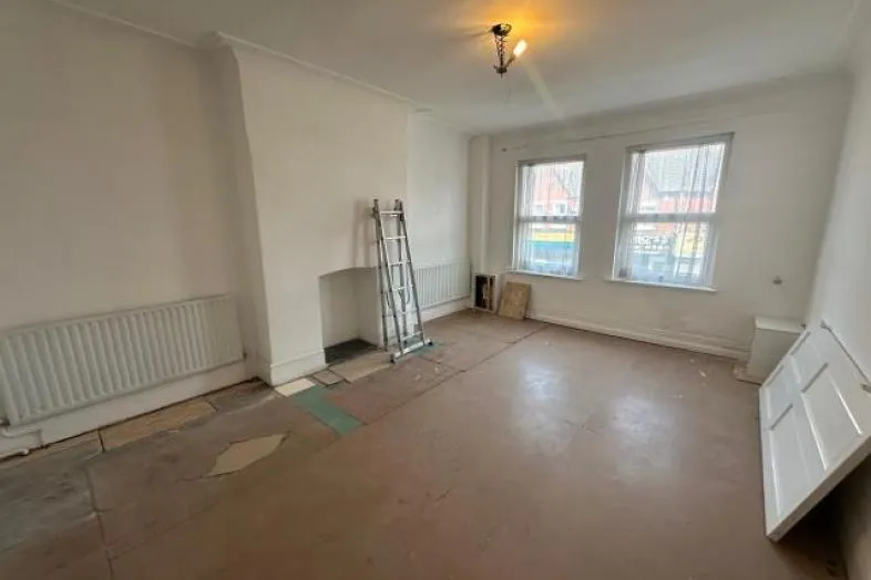 122 Knowsley Road, Bootle, Merseyside L20 4NR