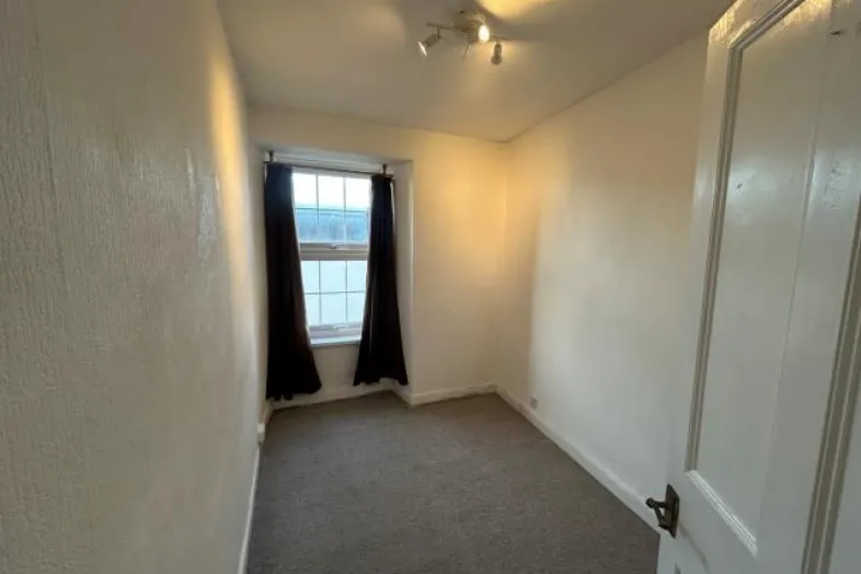 Clifton House, Trevenner Square, Marazion, Cornwall TR17 0BJ