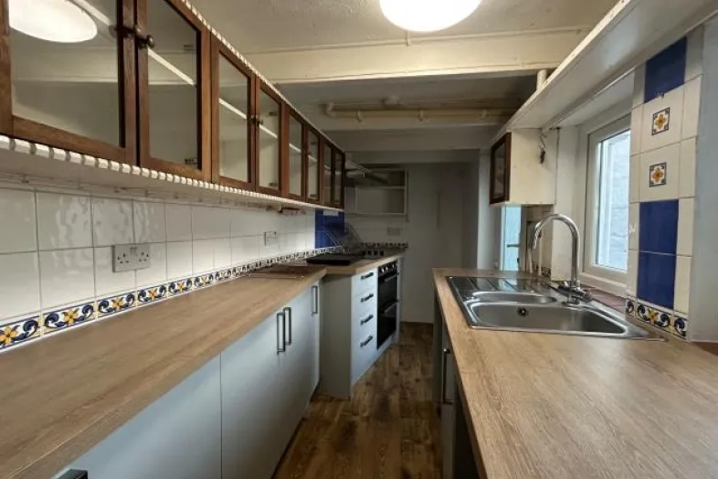 Clifton House, Trevenner Square, Marazion, Cornwall TR17 0BJ