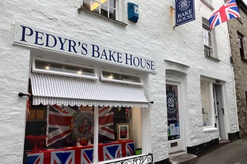 Pedyr's Bake House, 4 Fore Street, Polperro, Looe, Cornwall PL13 2RR