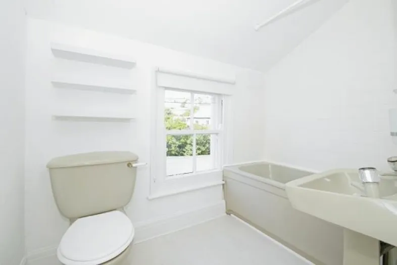 4 Tywarnhayle Square, Perranporth, Cornwall TR6 0ER