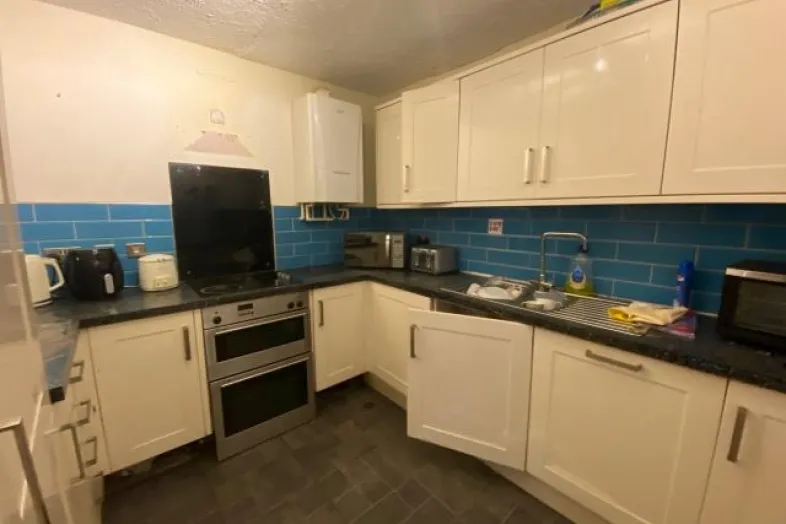 70 Warbro Road & The Garden Flat, Torquay TQ1 3PS