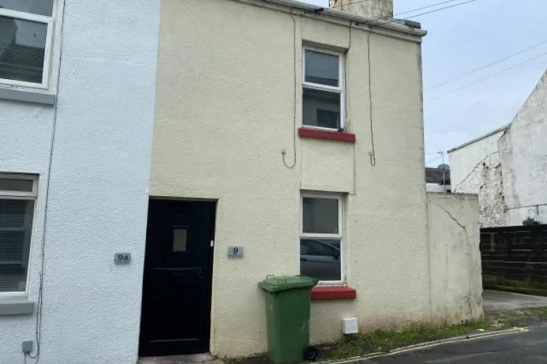 9 Church Lane, Torquay TQ2 5SE