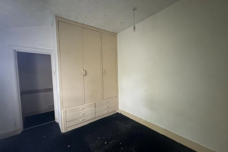 Flat 5, 10 Livingston Avenue, Liverpool L17 4JA