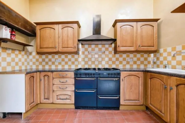 71 Wolborough Street, Newton Abbot, Devon TQ12 1LG